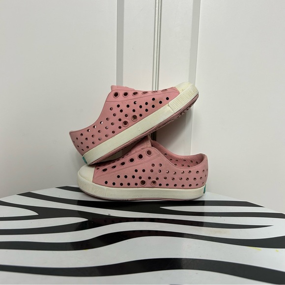 Native Jefferson Kids Pink Slip-On Shoes - Picture 5 of 6
